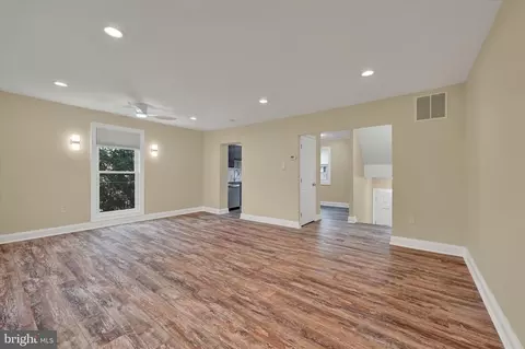 Living - 10 Sharrow Ct, Windsor Mill, MD 21244 photo 2 of 7