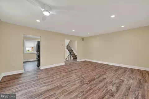 Living - 10 Sharrow Ct, Windsor Mill, MD 21244 photo 3 of 7