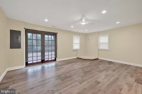Living - 10 Sharrow Ct, Windsor Mill, MD 21244 photo 6 of 7