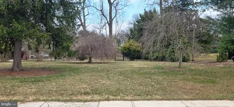 7 Montrose Ave, Catonsville, MD 21228