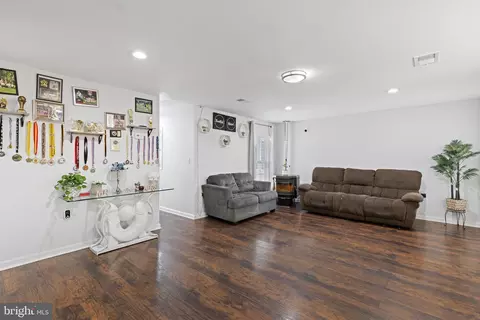 3512 Wagon Train Rd, Middle River, MD 21220 photo 6