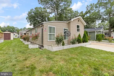 3512 Wagon Train Rd, Middle River, MD 21220 photo 2