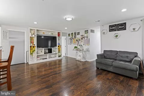 3512 Wagon Train Rd, Middle River, MD 21220 photo 8