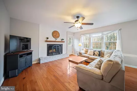 Living - 2406 Carroll Mill Rd, Phoenix, MD 21131 photo 3 of 3