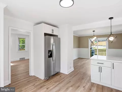 Entry Way - 1224 Greystone Rd, Halethorpe, MD 21227 photo 3 of 5