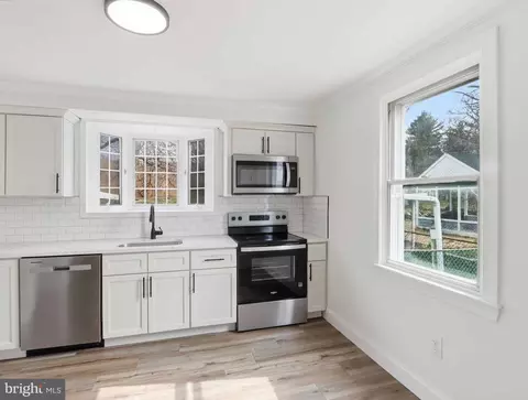 Kitchen - 1224 Greystone Rd, Halethorpe, MD 21227 photo 2 of 3