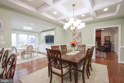 Dining - 2011 Highland Ridge Dr, Phoenix, MD 21131 photo 6 of 9