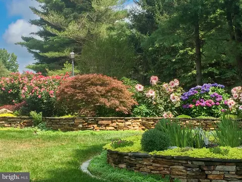Exterior - 2011 Highland Ridge Dr, Phoenix, MD 21131 photo 3 of 12