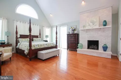 Bedroom - 2011 Highland Ridge Dr, Phoenix, MD 21131 photo 2 of 7