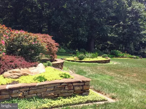 Exterior - 2011 Highland Ridge Dr, Phoenix, MD 21131 photo 10 of 12