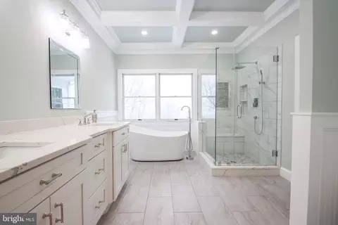 Bath - 2011 Highland Ridge Dr, Phoenix, MD 21131 photo 3 of 5