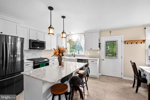 Kitchen - 5617 Allender Rd, White Marsh, MD 21162 photo 4 of 7
