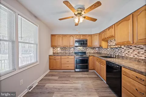 Kitchen - 8626 Wise Ave, Dundalk, MD 21222 photo 1 of 4