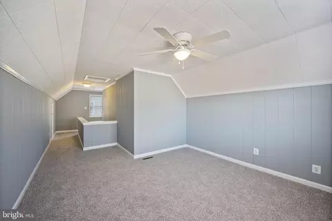 Entry Way - 8626 Wise Ave, Dundalk, MD 21222 photo 4 of 9