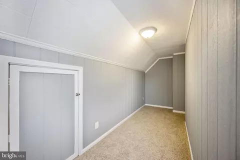 Entry Way - 8626 Wise Ave, Dundalk, MD 21222 photo 7 of 9