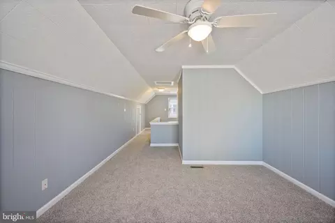Entry Way - 8626 Wise Ave, Dundalk, MD 21222 photo 5 of 9
