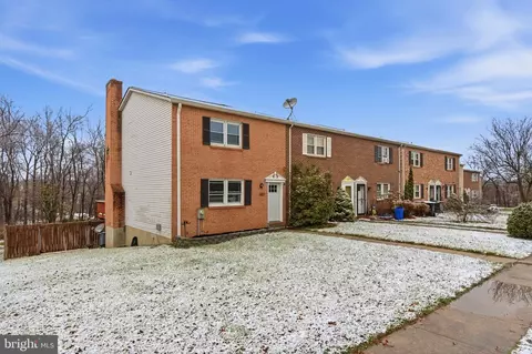5822 East Ave, Baltimore, MD 21206
