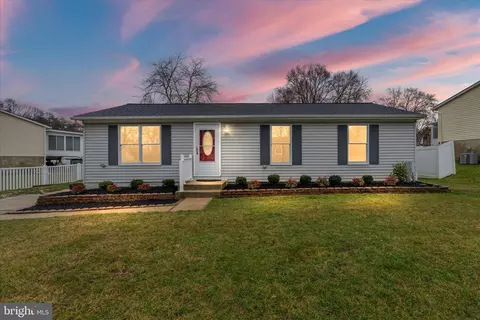12129 Buttonwood Ln, Middle River, MD 21220