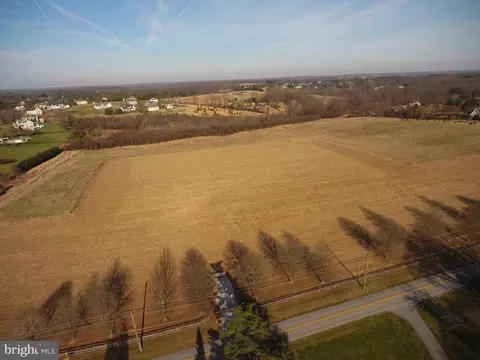 13701 Blenheim Rd, Phoenix, MD 21131