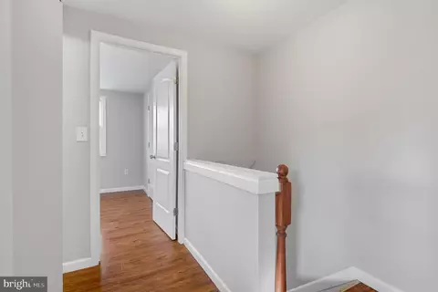 Entry Way - 801 Seckel Ct, Halethorpe, MD 21227 photo 4 of 5