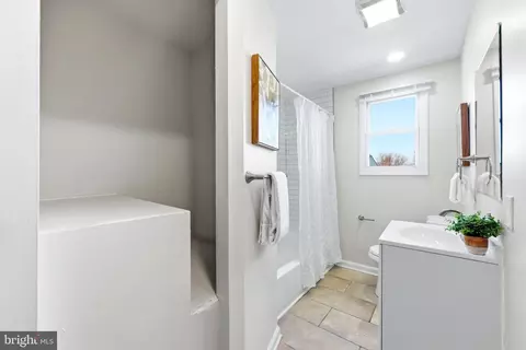 Other - 1003 Foxridge Ln, Essex, MD 21221 photo 5 of 10