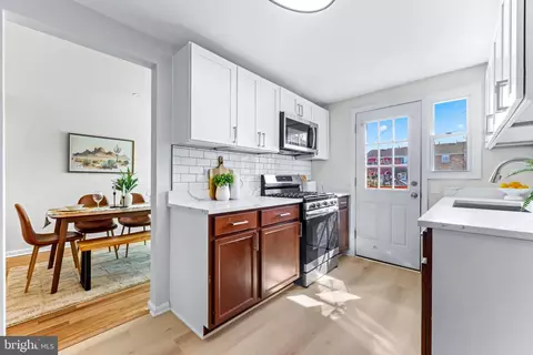 Kitchen - 1003 Foxridge Ln, Essex, MD 21221 photo 1 of 2