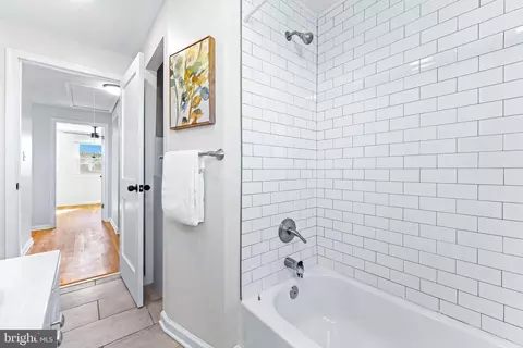 Bath - 1003 Foxridge Ln, Essex, MD 21221 photo 2 of 3