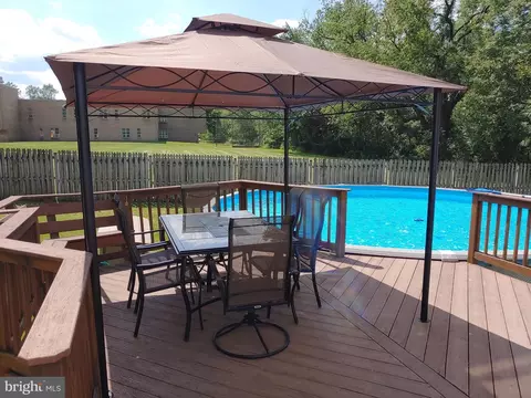 212 New Ave, Reisterstown, MD 21136