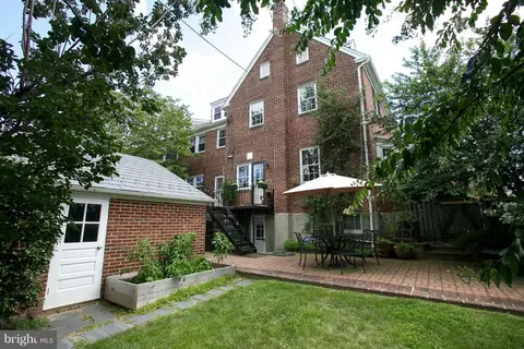 Exterior - 86 Dunkirk Rd, Baltimore, MD 21212 photo 5 of 6