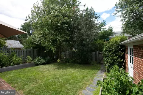 Exterior - 86 Dunkirk Rd, Baltimore, MD 21212 photo 4 of 6