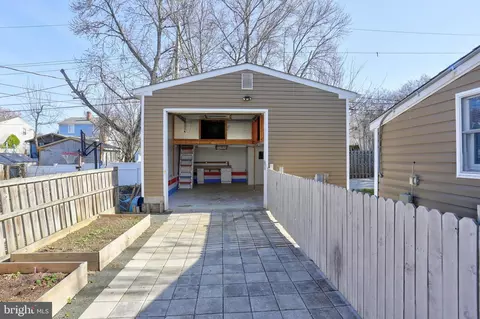 1222 Locust Ave, Halethorpe, MD 21227 photo 21