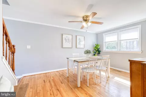 Dining - 933 Circle Dr, Halethorpe, MD 21227 photo 2 of 4