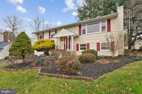 7 Bromwell Ct, Cockeysville, MD 21030
