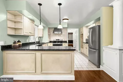 Kitchen - 5602 Patterson Rd, Baldwin, MD 21013 photo 1 of 5