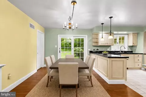 Dining - 5602 Patterson Rd, Baldwin, MD 21013 photo 2 of 2