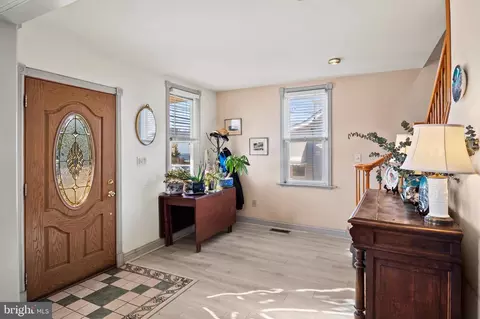 Entry Way - 6508 N Point Rd, Edgemere, MD 21219 photo 1 of 5