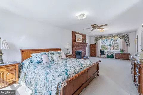 Bedroom - 14017 Manor Rd, Baldwin, MD 21013 photo 3 of 9