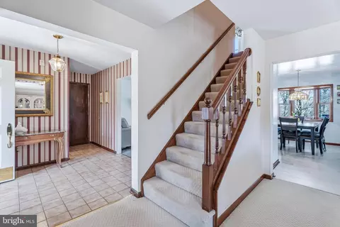 Entry Way - 14017 Manor Rd, Baldwin, MD 21013 photo 4 of 7