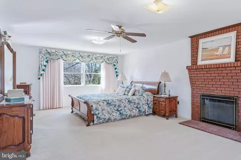 Bedroom - 14017 Manor Rd, Baldwin, MD 21013 photo 1 of 9
