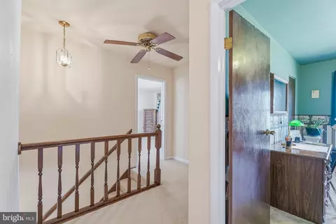Entry Way - 14017 Manor Rd, Baldwin, MD 21013 photo 5 of 7