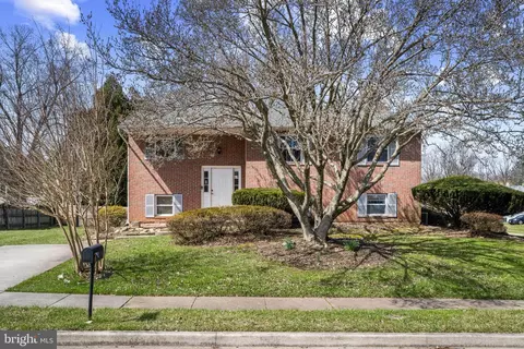 327 Norgulf Rd, Reisterstown, MD 21136