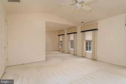 Living - 9102 Wise Avenue Ext, Sparrows Point, MD 21219 photo 5 of 6