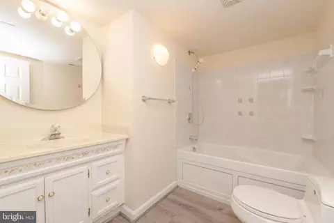 Bath - 9102 Wise Avenue Ext, Sparrows Point, MD 21219 photo 3 of 3