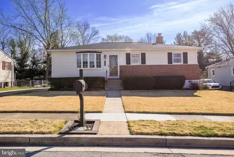 8809 Lakewood Rd, Parkville, MD 21234
