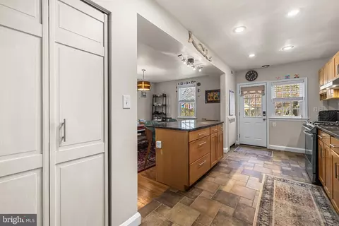 6447 Blenheim Rd, Baltimore, MD 21212 photo 11