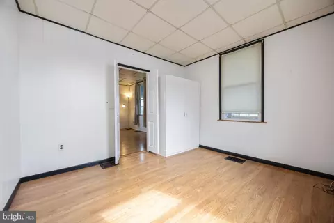 Entry Way - 4206 Baltimore St, Halethorpe, MD 21227 photo 4 of 4