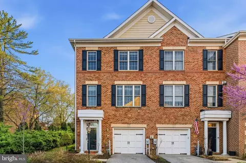 117 Hearth Ct, Baltimore, MD 21212