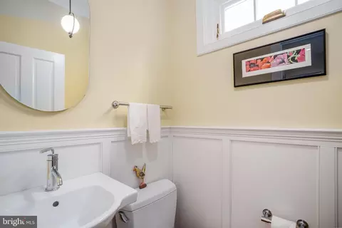 4 Farview Rd, Baltimore, MD 21212 photo 14