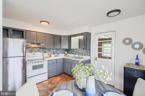 Kitchen - 111 Dihedral Dr, Middle River, MD 21220 photo 2 of 3