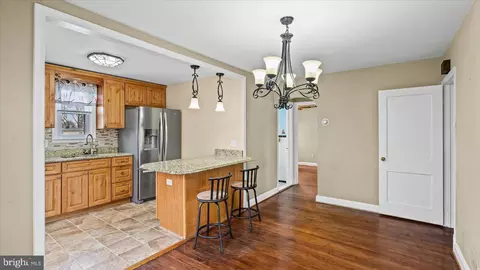 Entry Way - 1821 Weyburn Rd, Rosedale, MD 21237 photo 2 of 7